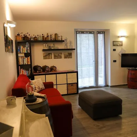 Apartamento Tizi House Varenna